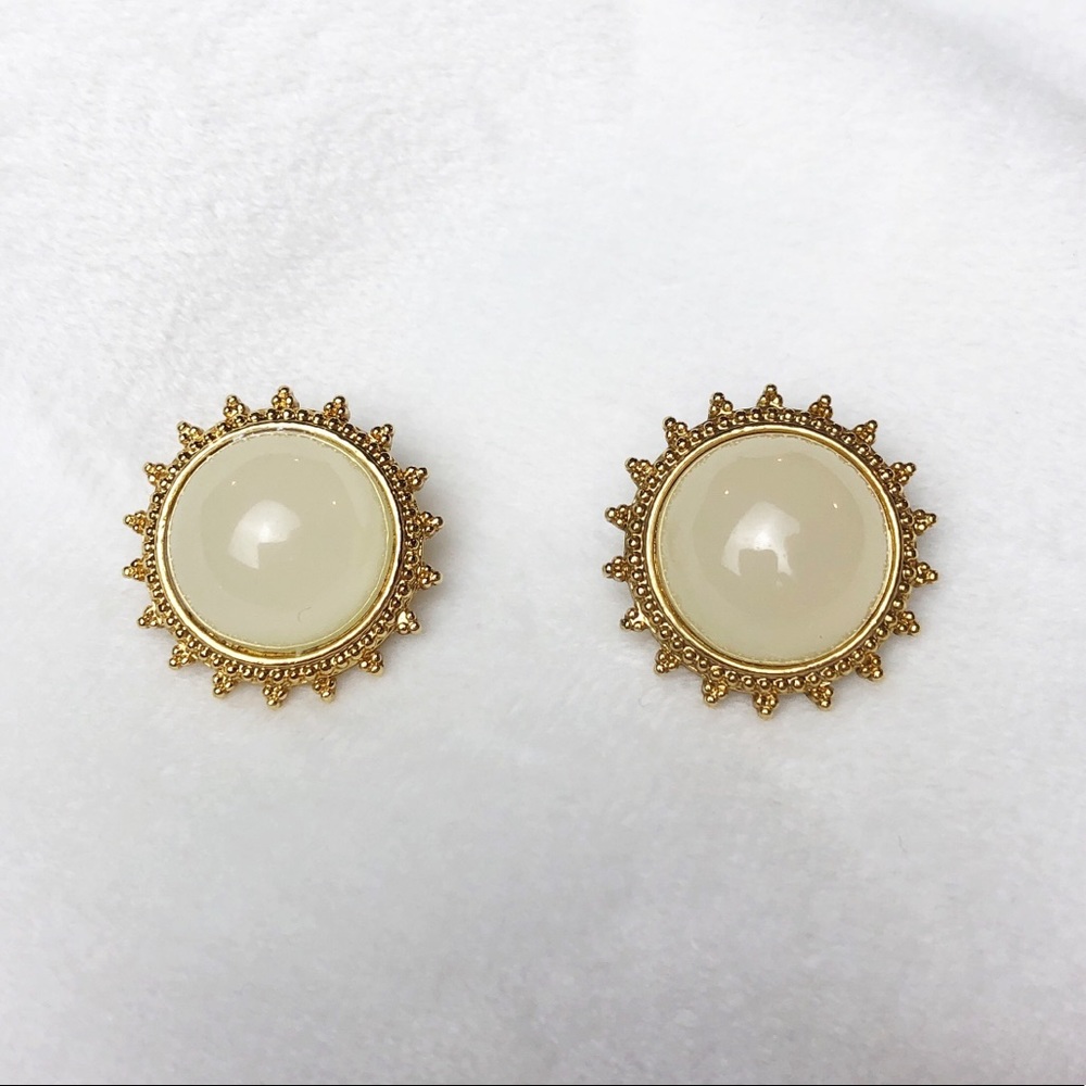 Vintage Joan Rivers Clip On Earrings